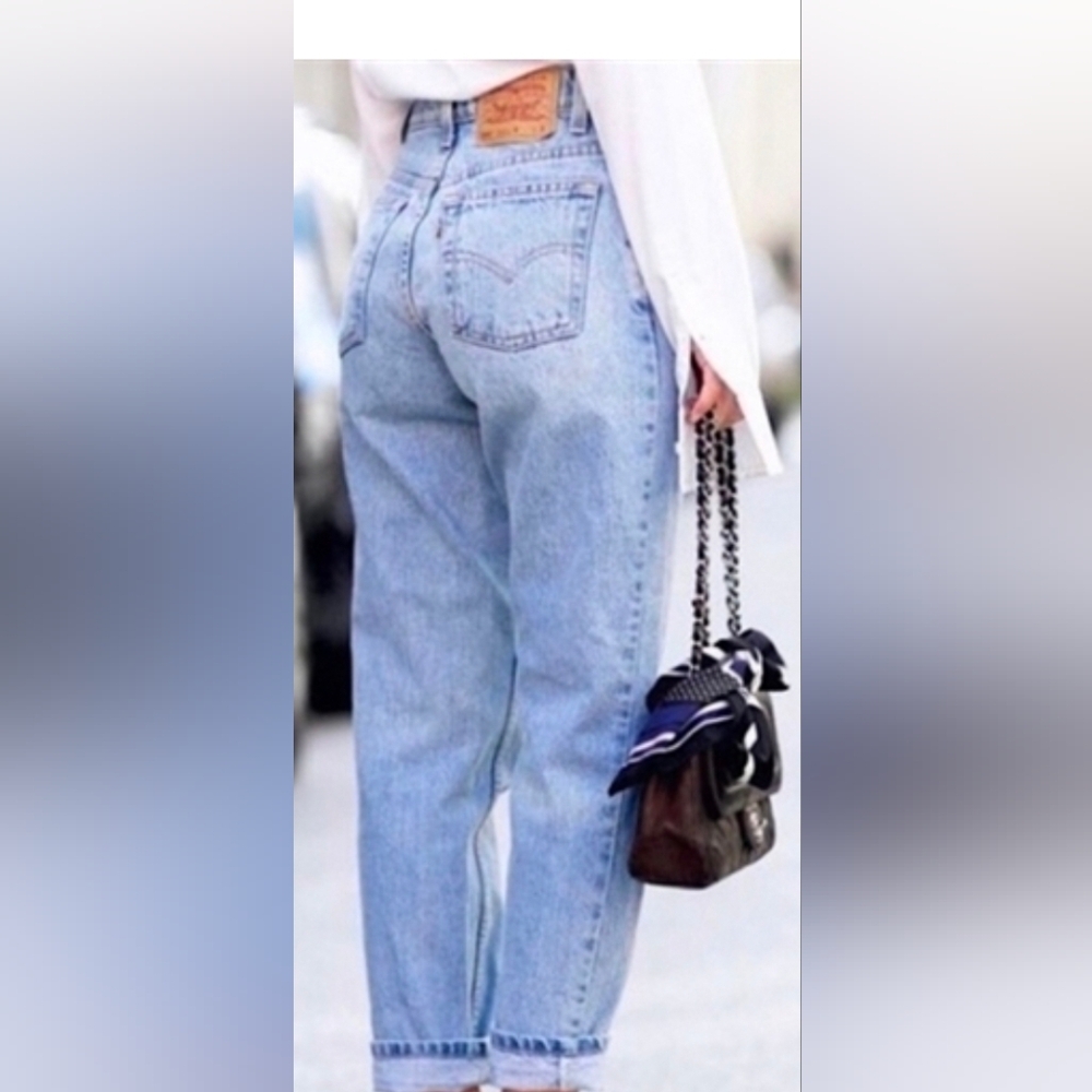 VINTAGE NEW Levi's 550 Women's Light Blue Relaxed Jeans SIZE 9 MEDIUM LENGTH!